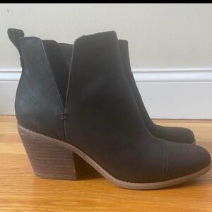 Toms booties-Everly Black Leather Cutout-Size 8